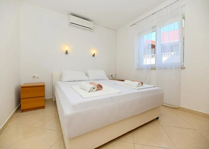 Apartmani- Lastro *