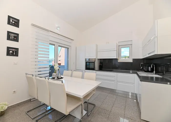 Apartmani- Lastro Apartment *