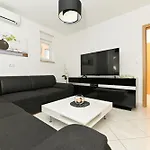 Apartmani- Lastro