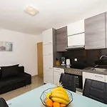 Apartmani- Lastro * Trogir