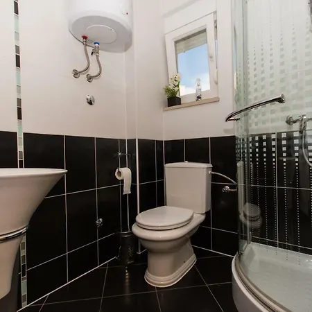 Apartmani- Lastro شقة